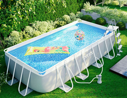 Amusez vous avec la piscine hors-sol tubulaire Intex 🥇